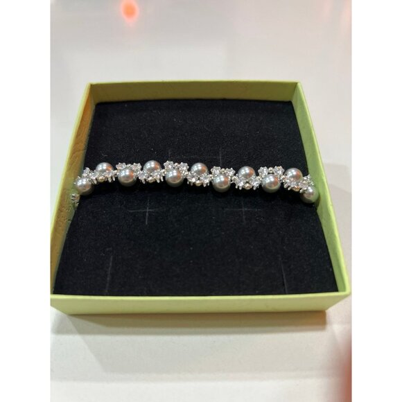 Jewelry - Pearl and crystal (or cubic zirconia) link bracelet
